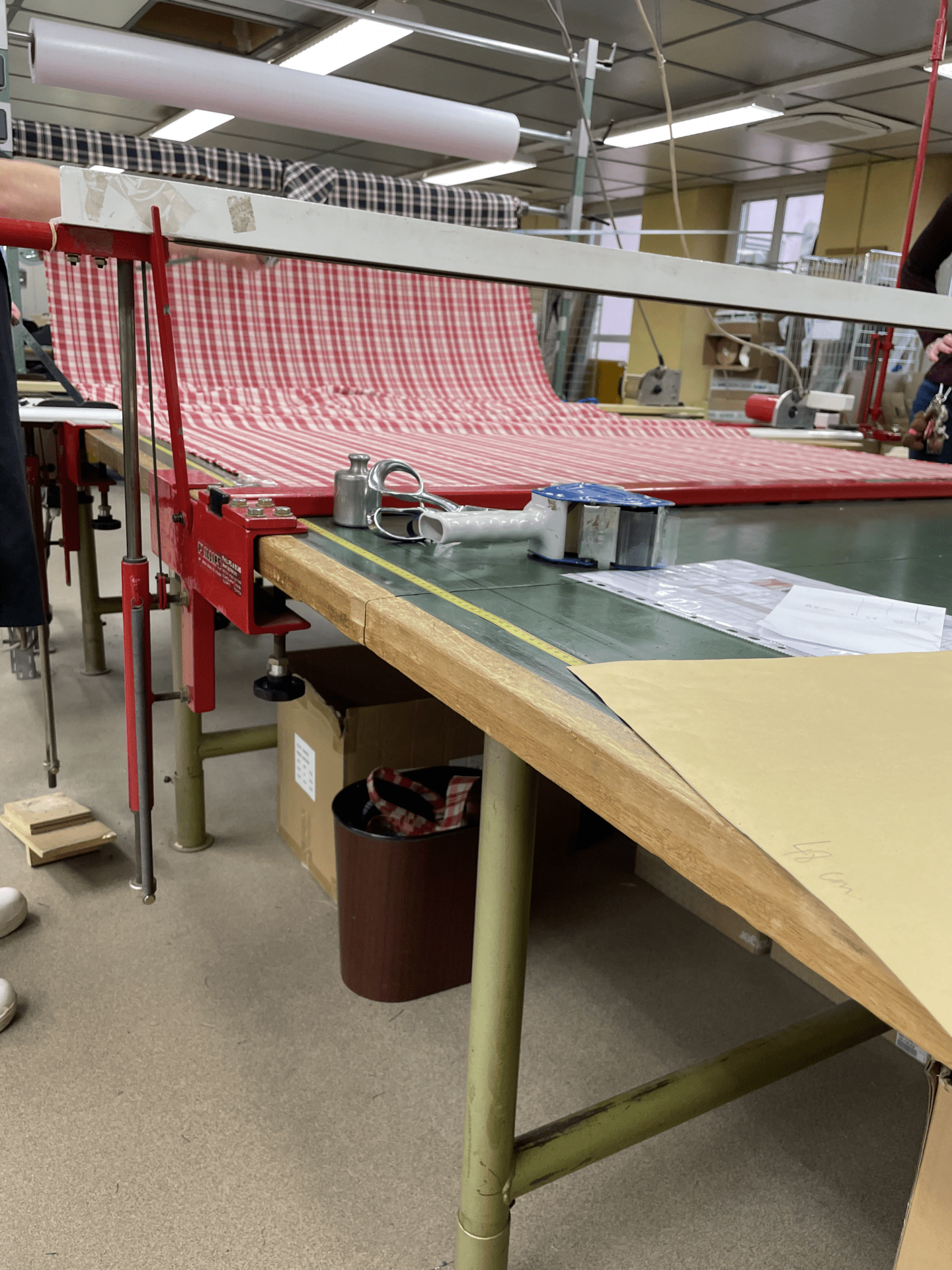Équipement Atelier Couture : Petit matériel : bobine de fil, aiguille, coussinets, mètres